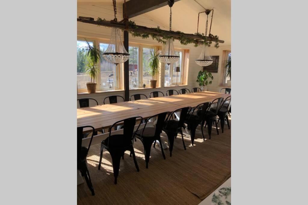 Egen Villa Pa Islandshastgard Riddarhyttan Dış mekan fotoğraf