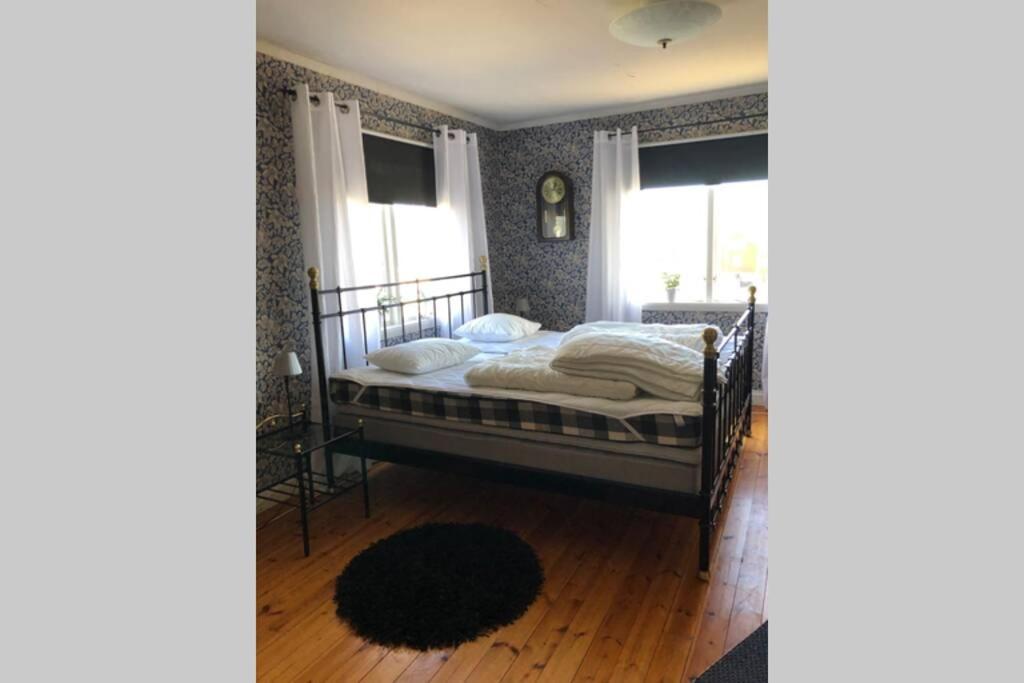 Egen Villa Pa Islandshastgard Riddarhyttan Dış mekan fotoğraf